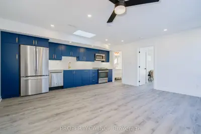 147 Denison Avenue Laneway, Toronto, On M5t 2n2