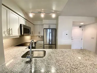125 Western Battery Road 1508, Toronto, On M6k 3r8