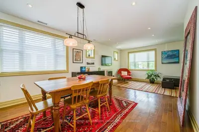 23 Preston Place A, Toronto, On M4n 2t1