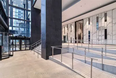 488 University Avenue 3901, Toronto, On M5g 0c1