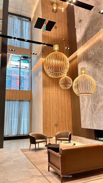 252 Church Street 2209, Toronto, On M5b 0e6