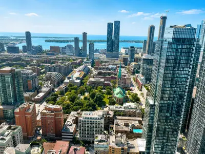 88 Queen Street E 5209, Toronto, On M5c 0b6
