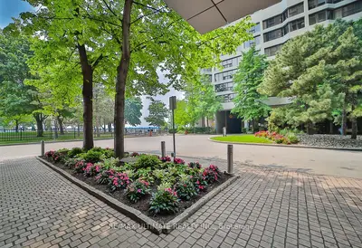 33 Harbour Square 1215, Toronto, On M5j 2g2
