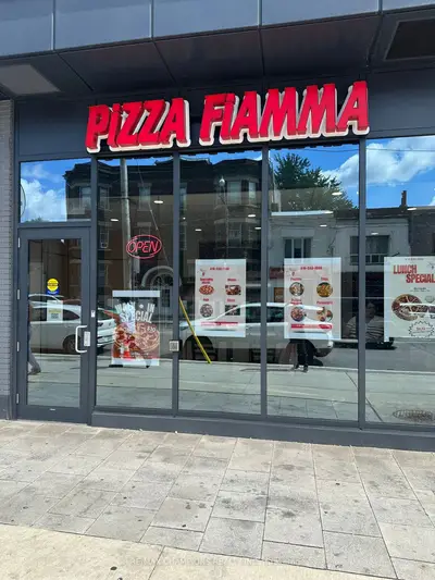 2382 Dundas Street W, Toronto, On M6p 1w9