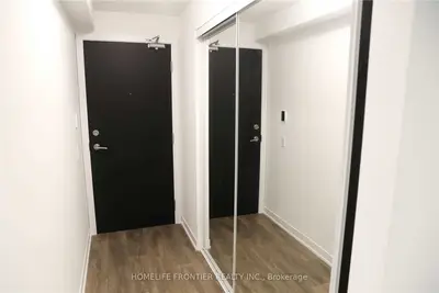 87 Peter Street 1103, Toronto, On M5v 0p1