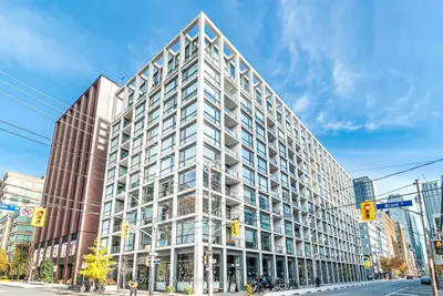 39 Brant Street 603, Toronto, On M5v 0m8
