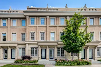 11 Hargrave Lane, Toronto, On M4n 0a4