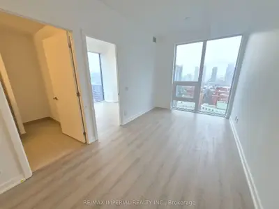 100 Queen Street S 2606, Toronto, On M5c 0b5
