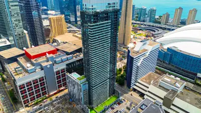 300 Front Street W 3909, Toronto, On M5v 0e9