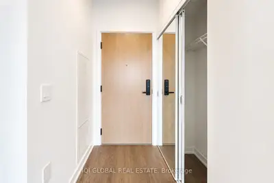 5 Defries Street 2309, Toronto, On M5a 0w7