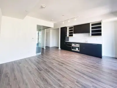 20 Edward Street 1722, Toronto, On M5g 1c9