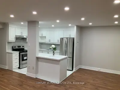 10 Sunny Glen Way 1904, Toronto, On M3c 2z3