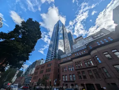5 St Joseph Street 3010, Toronto, On M4y 1z3