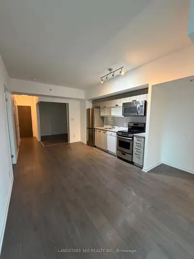 68 Abell Street 823, Toronto, On M6j 0b1