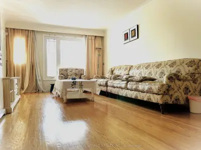 28 Greyhound Drive, Toronto, On M2h 1k3