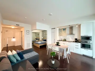 14 York Street 1501, Toronto, On M5j 0b1