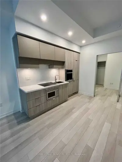 39 Roehampton Avenue 308, Toronto, On M4p 0g1