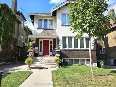 10 Oriole Gardens Main, Toronto, On M4v 1v7