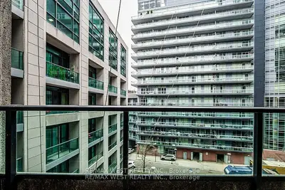 600 Fleet Street 634, Toronto, On M5v 1b7