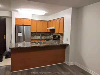 23 Hollywood Avenue 603, Toronto, On M2n 7l8