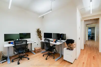 54 1/2 St Patrick Street, Toronto, On M5t 1v1