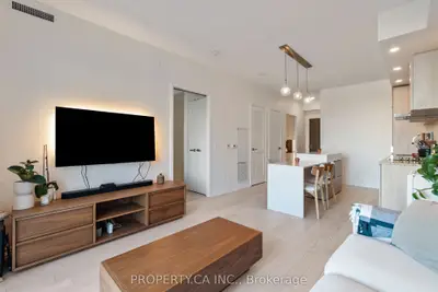 12 Bonnycastle Street 710, Toronto, On M5a 0c8