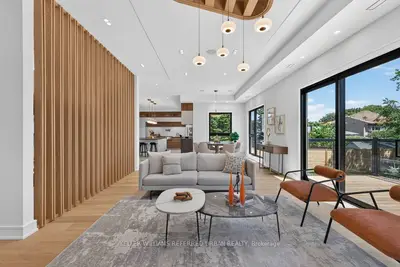103 Bevdale Road, Toronto, On M2r 1l8