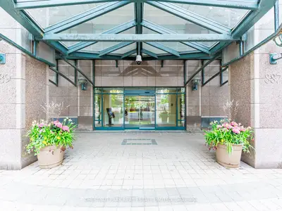 889 Bay Street 1610, Toronto, On M5s 3k5