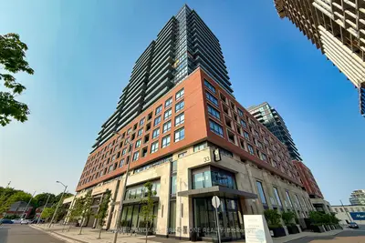 33 Frederick Todd Way 429, Toronto, On M4g 0c9