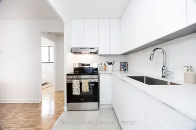 101 Roehampton Avenue 503, Toronto, On M4p 2w2