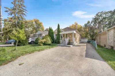 69 Nipigon Avenue, Toronto, On M2m 2v9