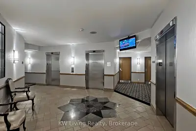 7 Concorde Place 2309, Toronto, On M3c 3n4