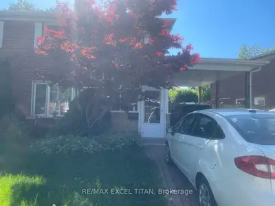 35 Cairnside Crescent, Toronto, On M2j 3m9