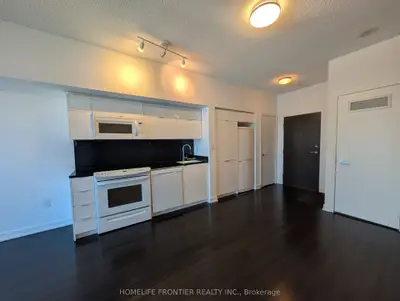151 Dan Leckie Way 1017, Toronto, On M5v 4b2
