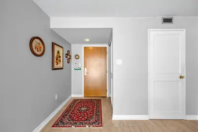 35 Church Street 202, Toronto, On M5e 1t3