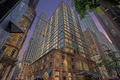 7 King Street E 1814, Toronto, On M5c 3c5