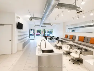 749 Queen Street W, Toronto, On M6j 1g1