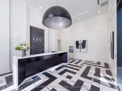 33 Frederick Todd Way E 1307, Toronto, On M4g 0c9