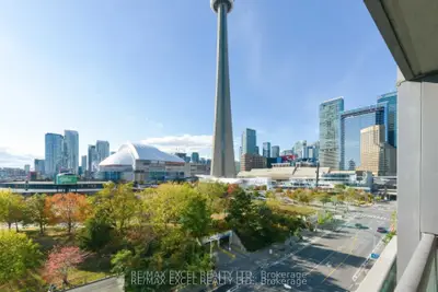 25 Lower Simcoe Street 815, Toronto, On M5j 3a1