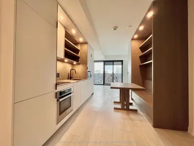 55 Charles Street E 2605, Toronto, On M4y 1s9