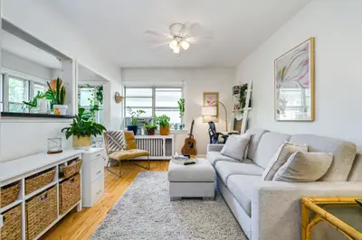 50 Glenrose Avenue 4, Toronto, On M4t 1k4