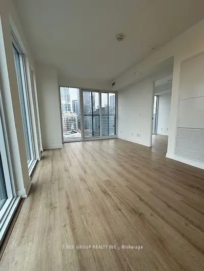 319 Jarvis Street 712, Toronto, On M5b 2c2