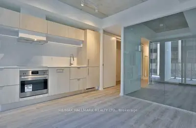 5 Soudan Avenue 614, Toronto, On M4s 0b1