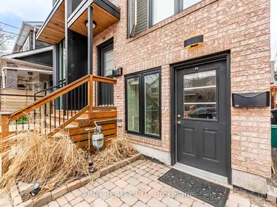 26 Greensides Avenue, Toronto, On M6g 3p6