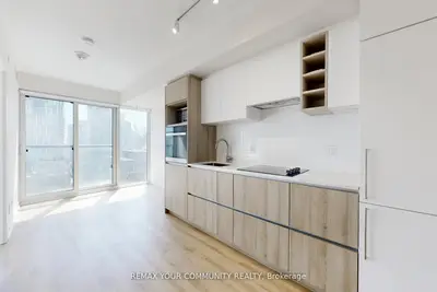 319 Jarvis Street E 1817, Toronto, On M5b 0c8