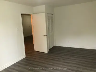274 George Street 2a, Toronto, On M5a 2n1