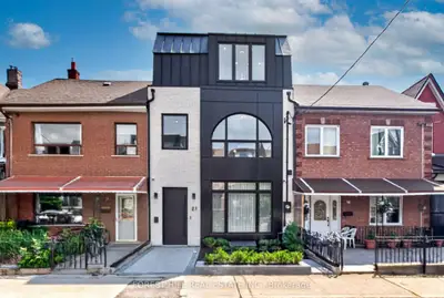 21 Foxley Street, Toronto, On M6j 1p9