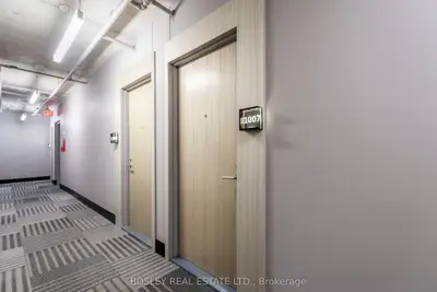 111 Bathurst Street 1007, Toronto, On M5v 2r1