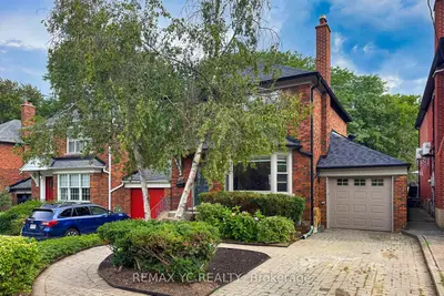 425 Broadway Avenue, Toronto, On M4g 2r3