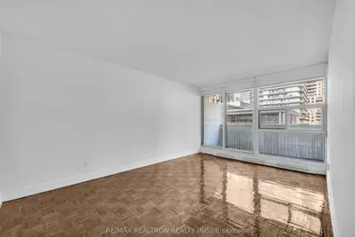 33 Isabella Street 1907, Toronto, On M4y 2p7
